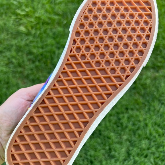 VANS Old Skool Purple Mysterioso Tie Dye Sneakers - Picture 6 of 11